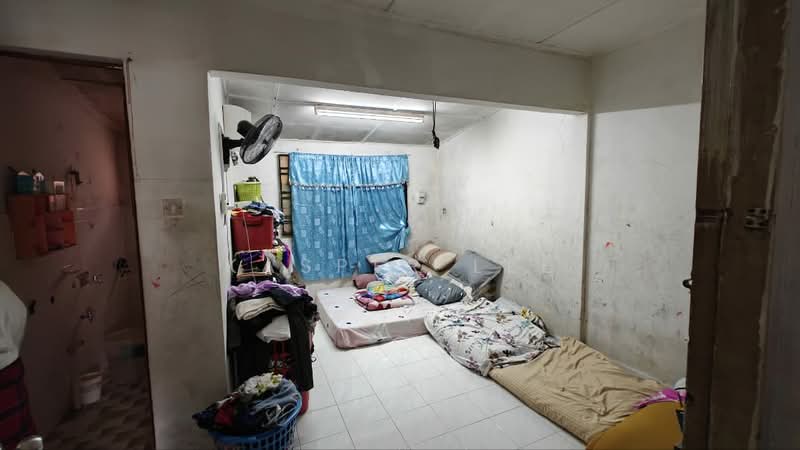 2-storey Terraced House for Sale in Taman Rinting (Masai) - Kasper Lee - Bedroom - PropertyGuru.com.my