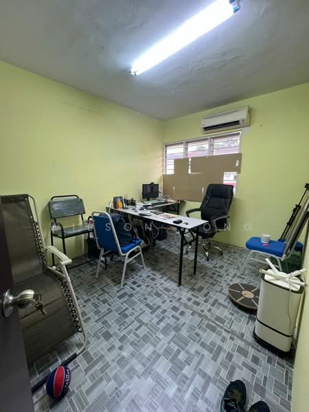 3-storey Terraced House for Sale in Taman Daya (Kepong) - Wilson Wong - PropertyGuru.com.my