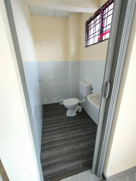 Rumah Teres 2 Tingkat untuk Dijual di Rawang (Selangor) - Leon Lim - Bathroom - PropertyGuru.com.my