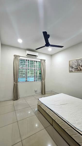 Rumah Teres 2 Tingkat untuk Dijual di Bandar Rimbayu (Telok Panglima Garang) - Miki You - Bedroom - PropertyGuru.com.my