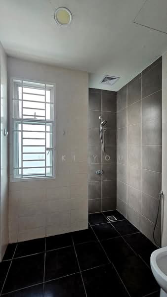 Rumah Teres 2 Tingkat untuk Dijual di Bandar Rimbayu (Telok Panglima Garang) - Miki You - Bathroom - PropertyGuru.com.my