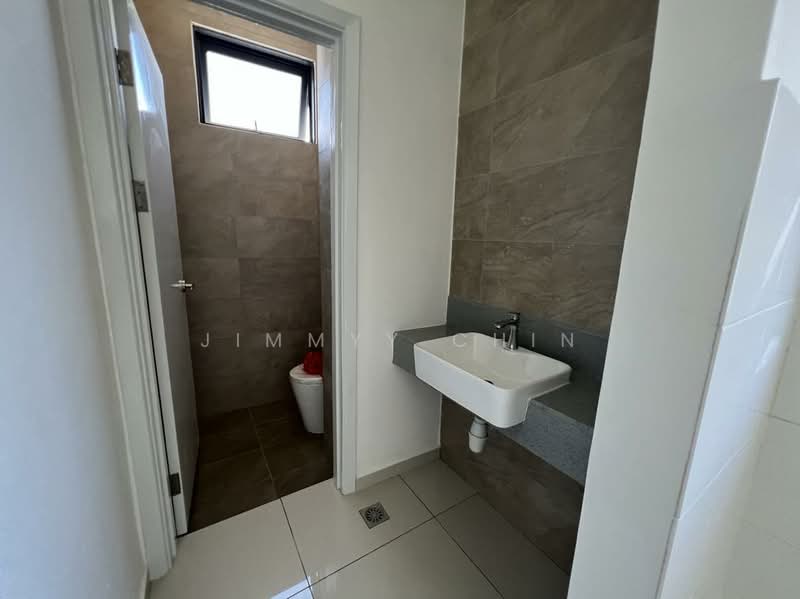 Townhouse for Sale in Kuching (Sarawak) - Jimmyy Chin - PropertyGuru.com.my