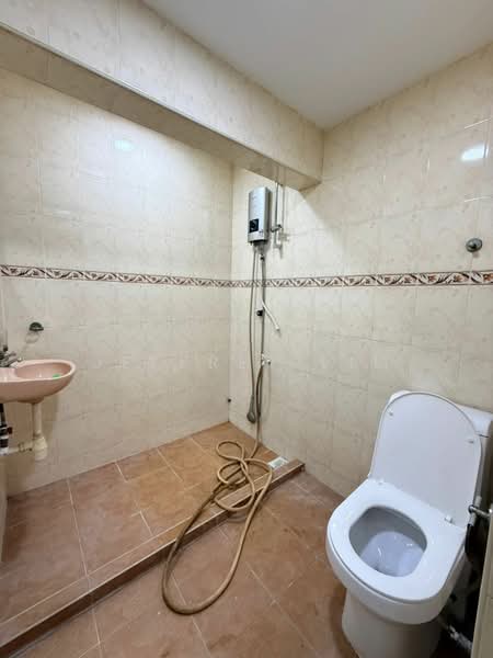 Rumah Teres 1 Tingkat untuk Dijual di Taman Impian Emas (Skudai) - Jeffrey Lim - Bathroom - PropertyGuru.com.my