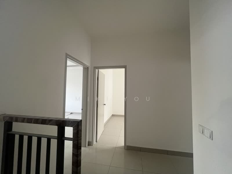 2-storey Terraced House for Sale in Bandar Rimbayu (Telok Panglima Garang) - Miki You - Corridor - PropertyGuru.com.my