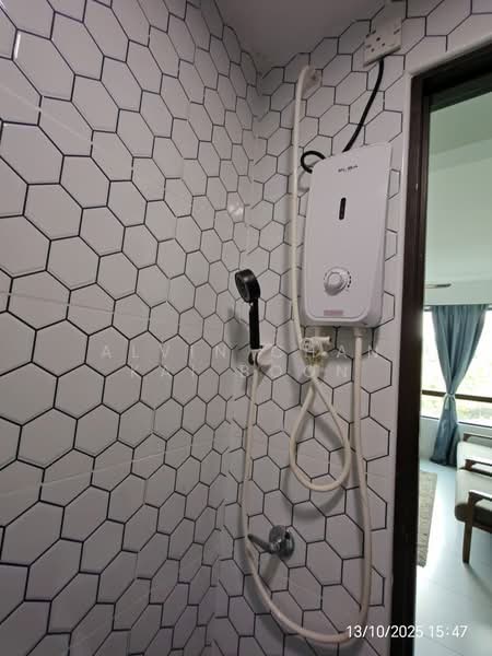 Servis Apartment untuk Disewa di The Heights Residence - Alvin Chan Kai Boon - Bathroom - PropertyGuru.com.my