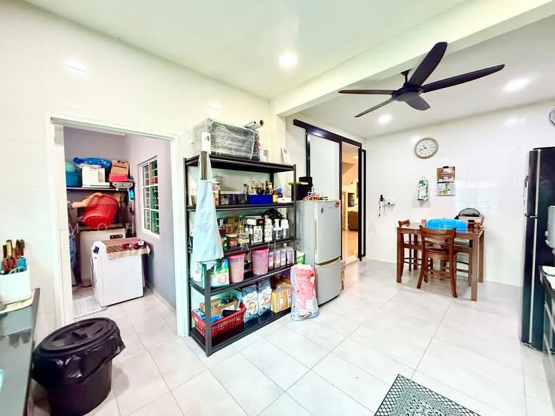 2-storey Terraced House for Sale in Bandar Baru Bangi (Selangor) - Mohd Aizat Saiful Bahri - Kitchen - PropertyGuru.com.my