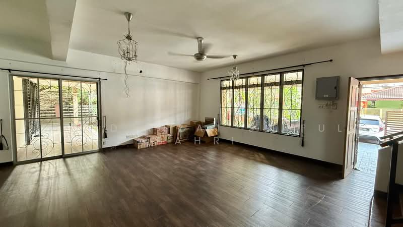 2-storey Terraced House for Sale in Bandar Mahkota Cheras (Cheras) - Mohd Aizat Saiful Bahri - Living Room - PropertyGuru.com.my