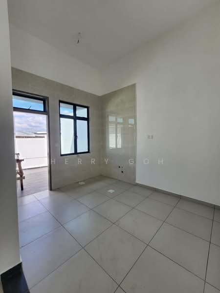 Semi-Detached House for Sale in Bandar Putra (Kulai) - Herry Goh - Interior - PropertyGuru.com.my