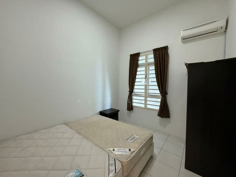 Condominium for Rent at 10 Island Resort - Alex Lim - Bedroom - PropertyGuru.com.my