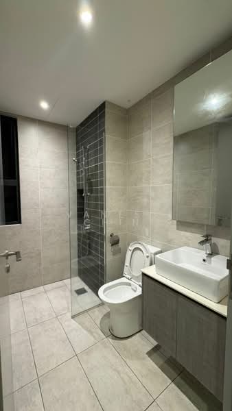Servis Apartment untuk Disewa di Millerz Square - Vaness Chin - Bathroom - PropertyGuru.com.my