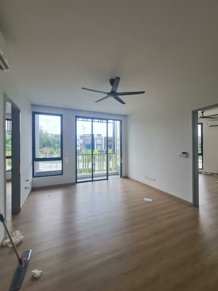 3-storey Terraced House for Sale in Bandar Puteri Puchong (Puchong) - Shu Wai - Living Room - PropertyGuru.com.my