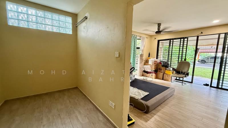 2-storey Terraced House for Sale in Bandar Mahkota Cheras (Cheras) - Mohd Aizat Saiful Bahri - Living Room - PropertyGuru.com.my