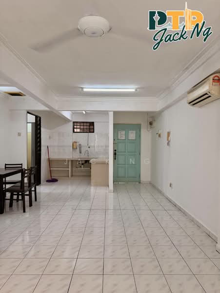 Apartment for Sale at Pearl Tower (Ria) - Jack Ng - Living Room - PropertyGuru.com.my
