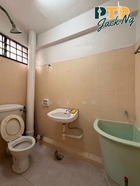 Apartment for Sale at Pearl Tower (Ria) - Jack Ng - Bathroom - PropertyGuru.com.my