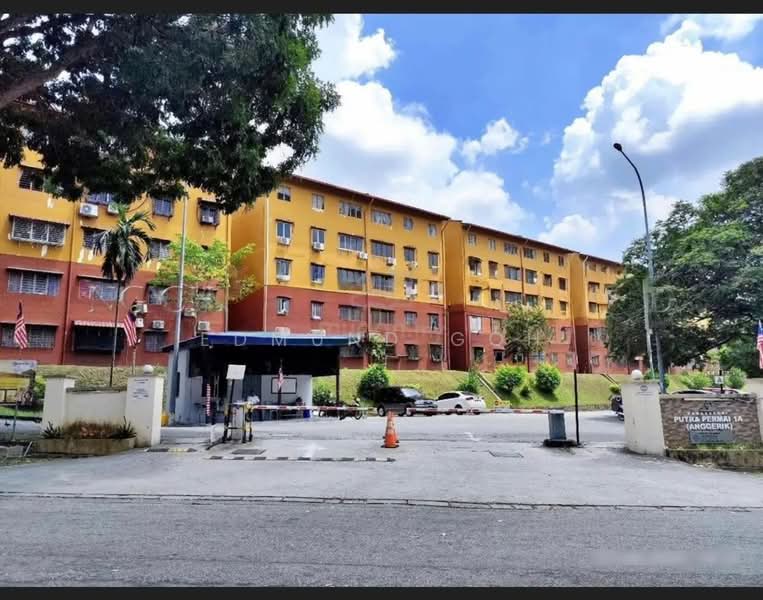 Pangsapuri untuk Dijual di Putra Permai Block A - Edmund Goh - Exterior - PropertyGuru.com.my