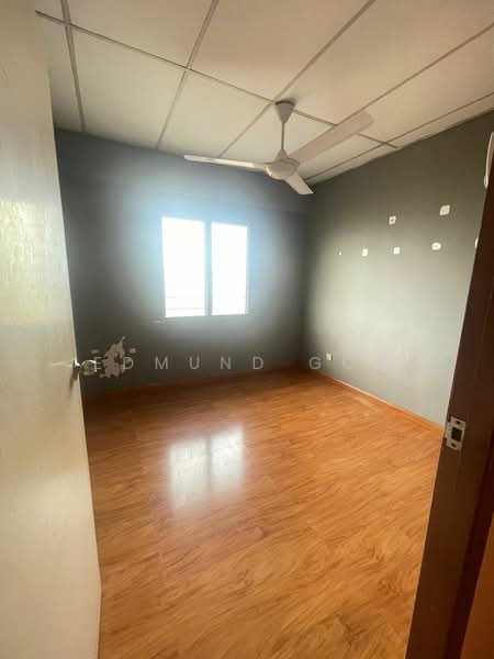 Pangsapuri untuk Dijual di Putra Permai Block A - Edmund Goh - Interior - PropertyGuru.com.my