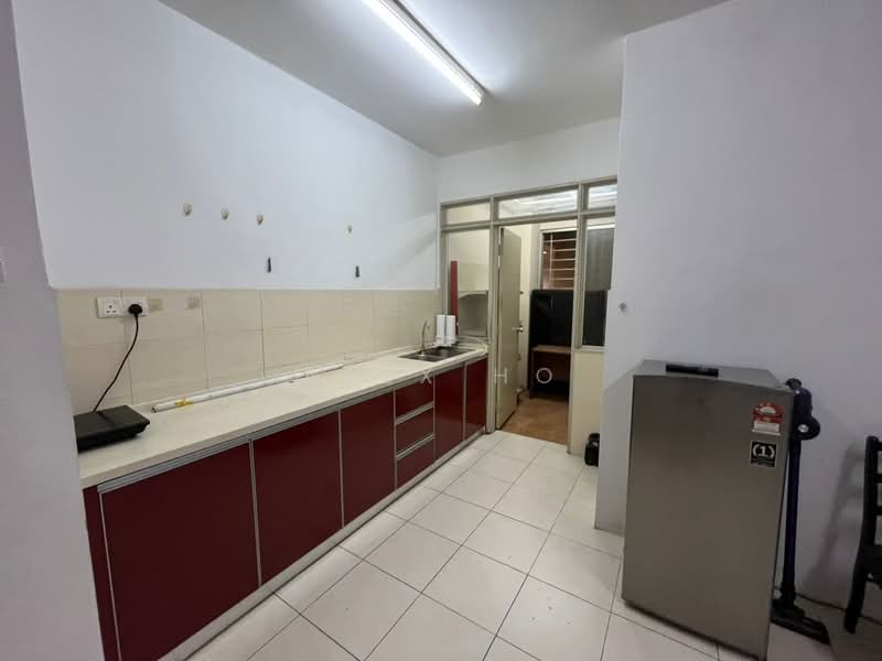 Condominium for Rent at Platinum Lake PV 15 - Alex Ho - Kitchen - PropertyGuru.com.my