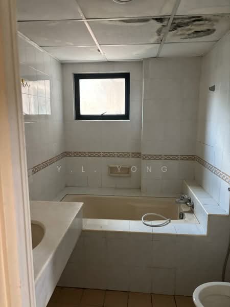 Kondominium untuk Disewa di Sang Suria - Y.L. Yong - Bathroom - PropertyGuru.com.my