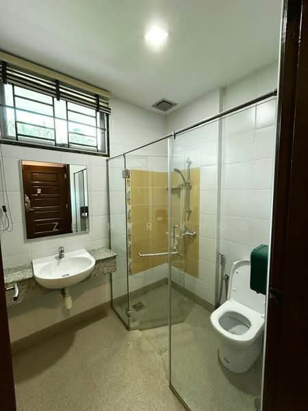 Rumah Kluster untuk Disewa di Bukit Kesenangan (Johor Bahru) - Zephyr Khoo - Bathroom - PropertyGuru.com.my