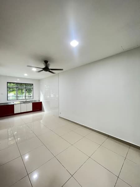 3-storey Terraced House for Sale in Puchong (Selangor) - Kok KH - Kitchen - PropertyGuru.com.my
