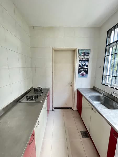 3-storey Terraced House for Sale in Puchong (Selangor) - Kok KH - Kitchen - PropertyGuru.com.my