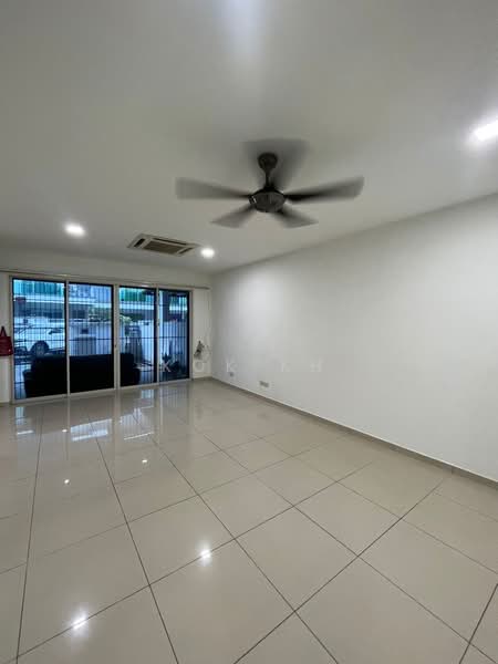 3-storey Terraced House for Sale in Puchong (Selangor) - Kok KH - Living Room - PropertyGuru.com.my