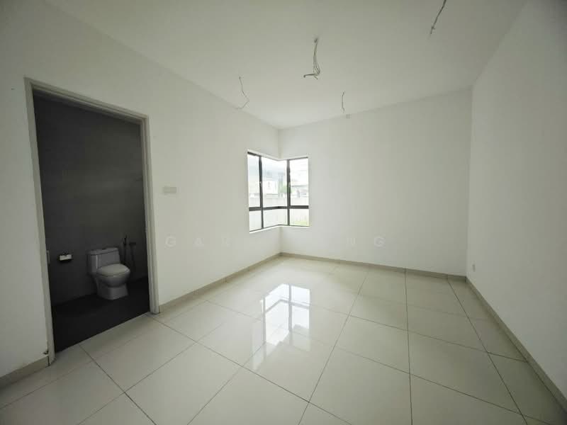 Semi-Detached House for Sale in Ipoh (Perak) - Gary Tang - Bathroom - PropertyGuru.com.my