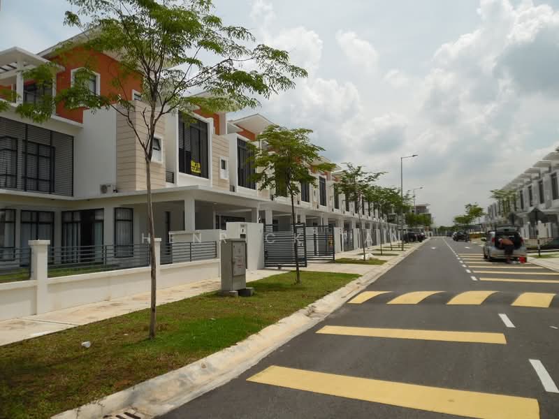 3-storey Terraced House for Rent in Alam Impian (Shah Alam) - Henrick Tan - Exterior - PropertyGuru.com.my