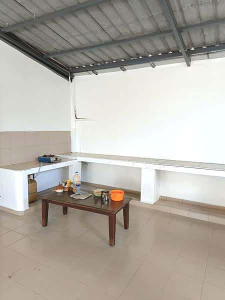 Rumah Teres 2 Tingkat untuk Disewa di Kota Masai (Pasir Gudang) - Janice Yong - Kitchen - PropertyGuru.com.my