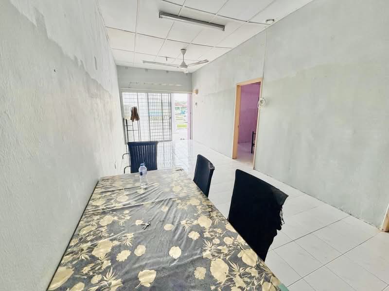 Terraced House for Rent in Banting (Selangor) - Erin Yusof - Interior - PropertyGuru.com.my