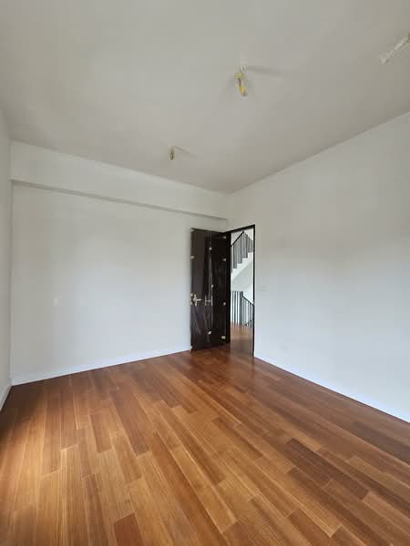 Rumah Teres 3 Tingkat untuk Dijual di Bukit Rahman Putra (Sungai Buloh) - Kenneth Wang - Interior - PropertyGuru.com.my