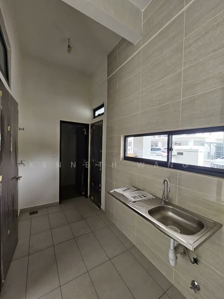 Rumah Teres 3 Tingkat untuk Dijual di Bukit Rahman Putra (Sungai Buloh) - Kenneth Wang - Interior - PropertyGuru.com.my