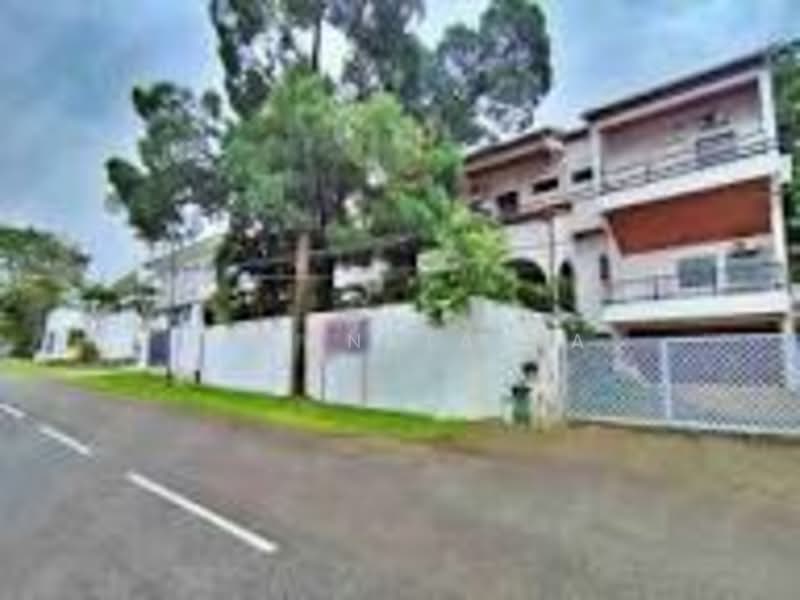 Rumah Teres 3 Tingkat untuk Dijual di Taman Bukit Pantai (Bangsar) - Fifi Natasya - Exterior - PropertyGuru.com.my