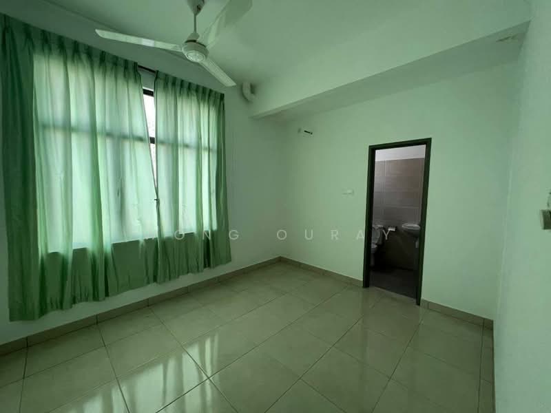 Rumah Kluster untuk Dijual di Taman Mutiara Mas (Skudai) - Wong Ouray - Interior - PropertyGuru.com.my