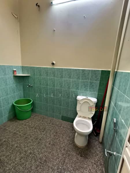 Rumah Teres 1 Tingkat untuk Dijual di Kapar (Selangor) - Alex Lee - Bathroom - PropertyGuru.com.my