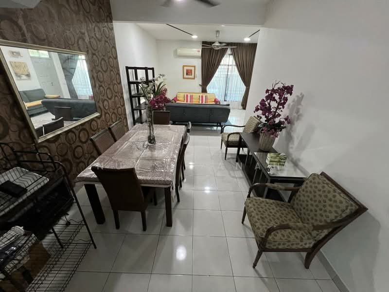 Rumah Teres 2 Tingkat untuk Dijual di Setia Tropika (Johor Bahru) - Nur Diyanah - Dining Room - PropertyGuru.com.my