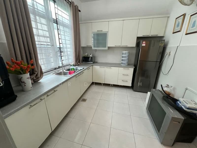Rumah Teres 2 Tingkat untuk Dijual di Setia Tropika (Johor Bahru) - Nur Diyanah - Kitchen - PropertyGuru.com.my
