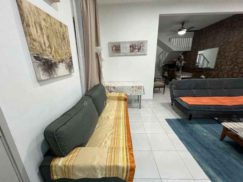 Rumah Teres 2 Tingkat untuk Dijual di Setia Tropika (Johor Bahru) - Nur Diyanah - Living Room - PropertyGuru.com.my