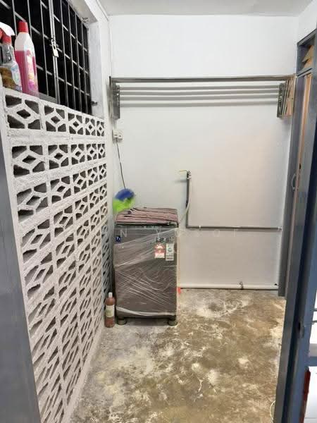 Rumah Flat untuk Disewa di Flat PKNS Section 7 - Erin Yusof - Interior - PropertyGuru.com.my
