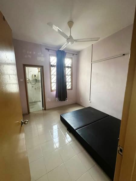 2-storey Terraced House for Sale in Permas Jaya (Johor) - Vinna Loh - Bedroom - PropertyGuru.com.my