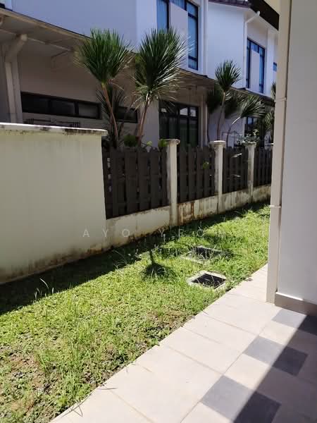 Cluster House for Rent in Eco Majestic (Semenyih) - Ayo Yeoh - Exterior - PropertyGuru.com.my