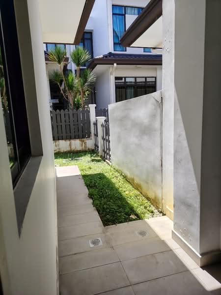 Cluster House for Rent in Eco Majestic (Semenyih) - Ayo Yeoh - Exterior - PropertyGuru.com.my