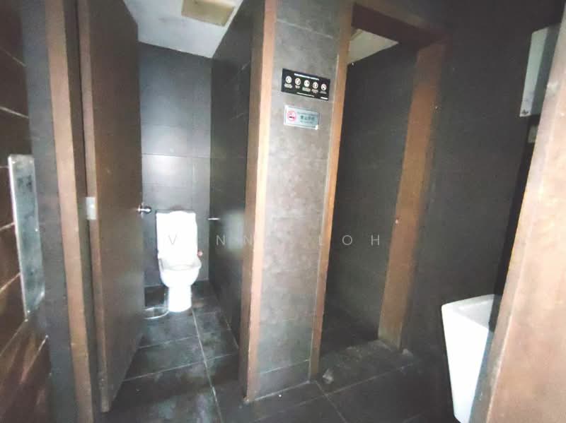 Rumah Flat untuk Disewa di Taman Molek - Vinna Loh - Bathroom - PropertyGuru.com.my