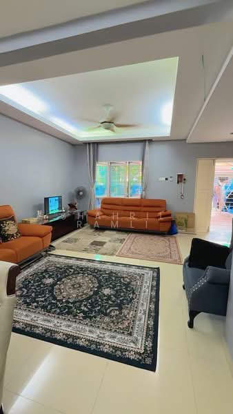Rumah Teres 2 Tingkat untuk Dijual di Taman Pinggiran Permata (Batu Caves) - Shahril Ramli - Living Room - PropertyGuru.com.my