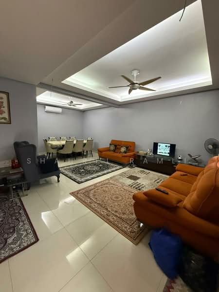 Rumah Teres 2 Tingkat untuk Dijual di Taman Pinggiran Permata (Batu Caves) - Shahril Ramli - Living Room - PropertyGuru.com.my