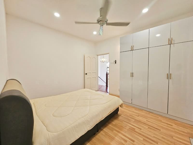 Rumah Banglo untuk Dijual di Taman Bukit Saga (Shah Alam) - Nobeille Chung - Bedroom - PropertyGuru.com.my