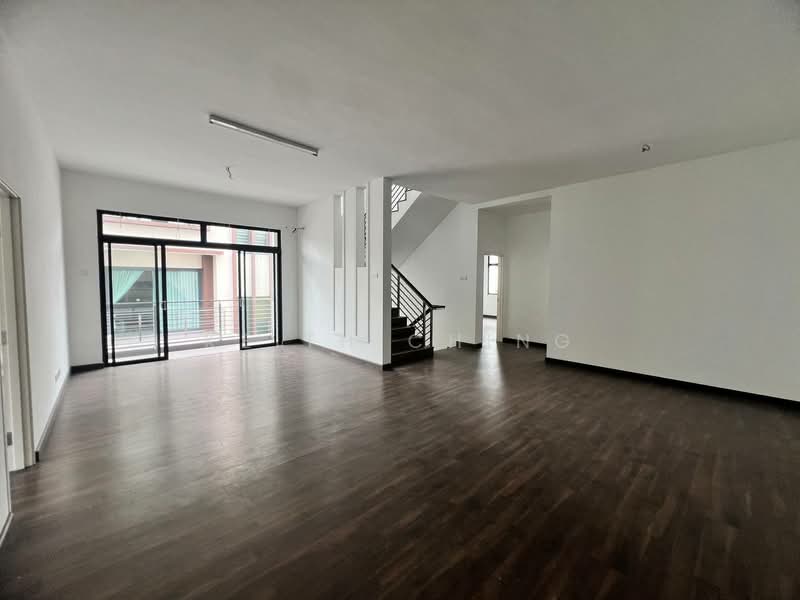 Rumah Teres 2 Tingkat untuk Dijual di Taman Desa Tebrau (Tebrau) - Keith Ching - Living Room - PropertyGuru.com.my