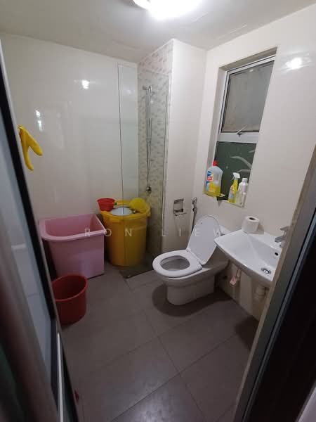 Condominium for Sale at Villa Park - Ron Liew - Bathroom - PropertyGuru.com.my