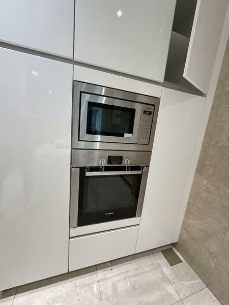 Kondominium untuk Dijual di The Pearl KLCC - Ivan How - Kitchen - PropertyGuru.com.my