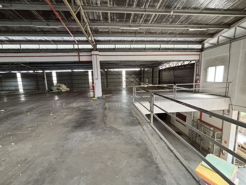 Warehouse for Rent in Sungai Buloh (Selangor) - Lee Kah Shing - Interior - PropertyGuru.com.my